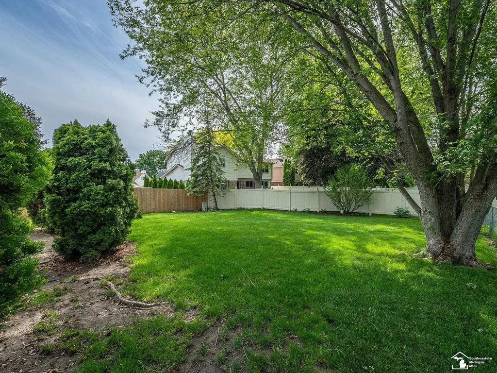 22262 Sherwood Lane Brownstown Charter Township MI 48134
