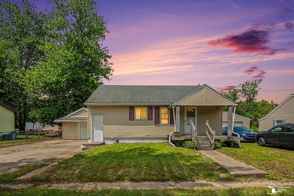 10909 Maple Street Unknown City MI 48182