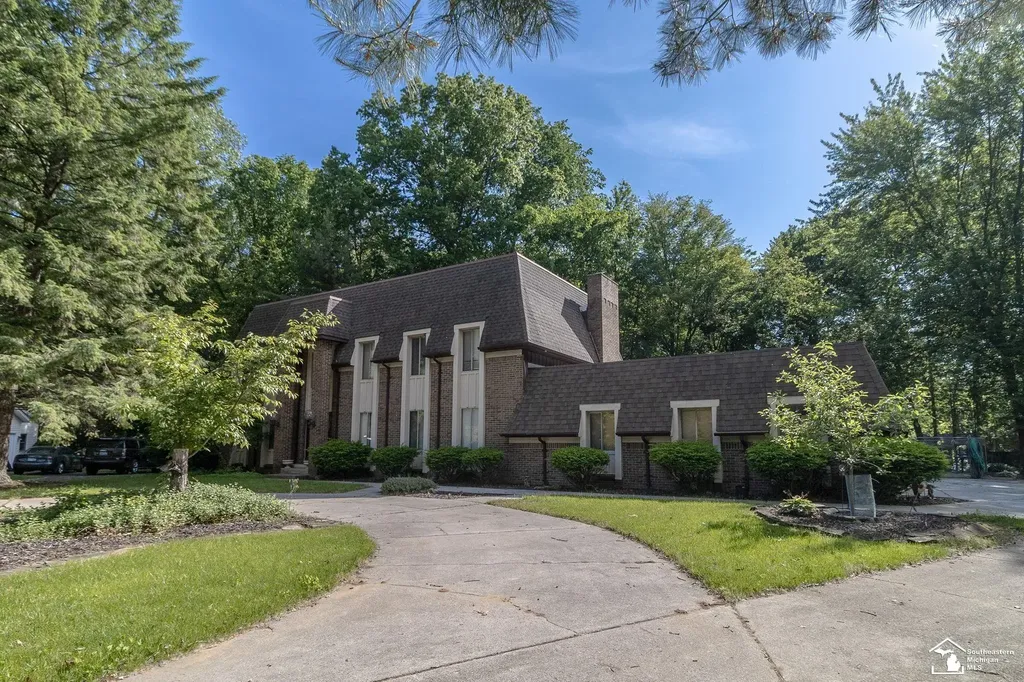 1372 Laurelhurst Drive Bedford Township MI 48182