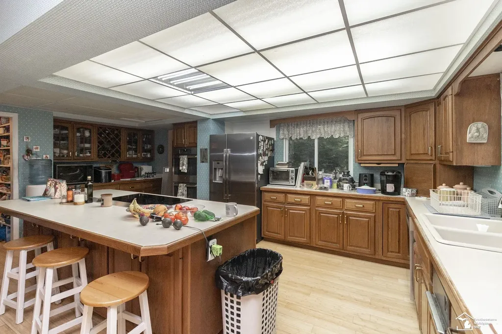 1372 Laurelhurst Drive Bedford Township MI 48182