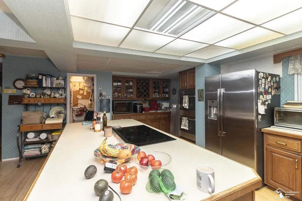1372 Laurelhurst Drive Bedford Township MI 48182