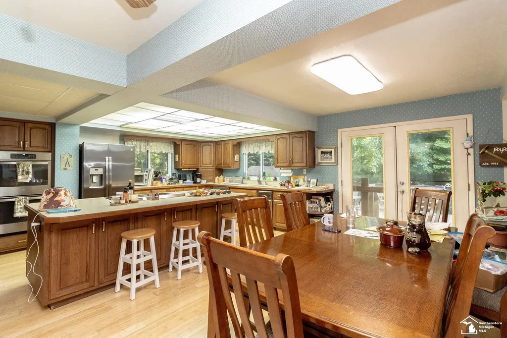 1372 Laurelhurst Drive Bedford Township MI 48182