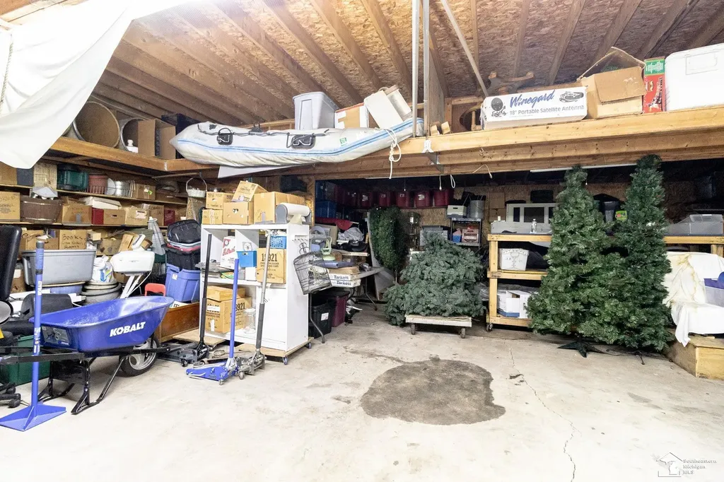 1372 Laurelhurst Drive Bedford Township MI 48182