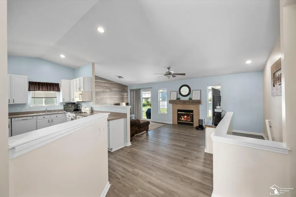 7040 Poplar Drive Ypsilanti Charter Township MI 48197