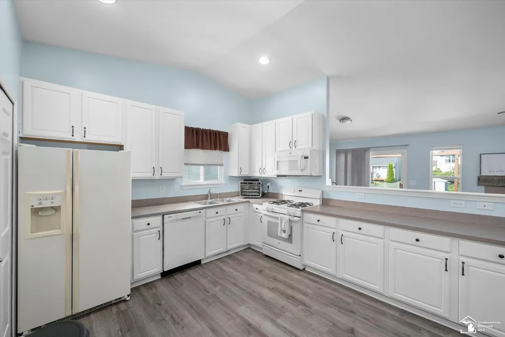 7040 Poplar Drive Ypsilanti Charter Township MI 48197