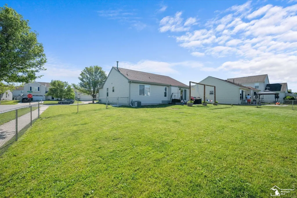 7040 Poplar Drive Ypsilanti Charter Township MI 48197