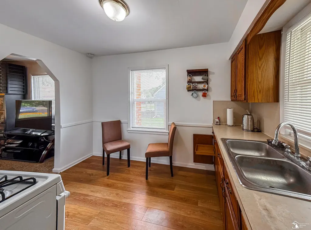 7148 Gulley Street Taylor City MI 48180