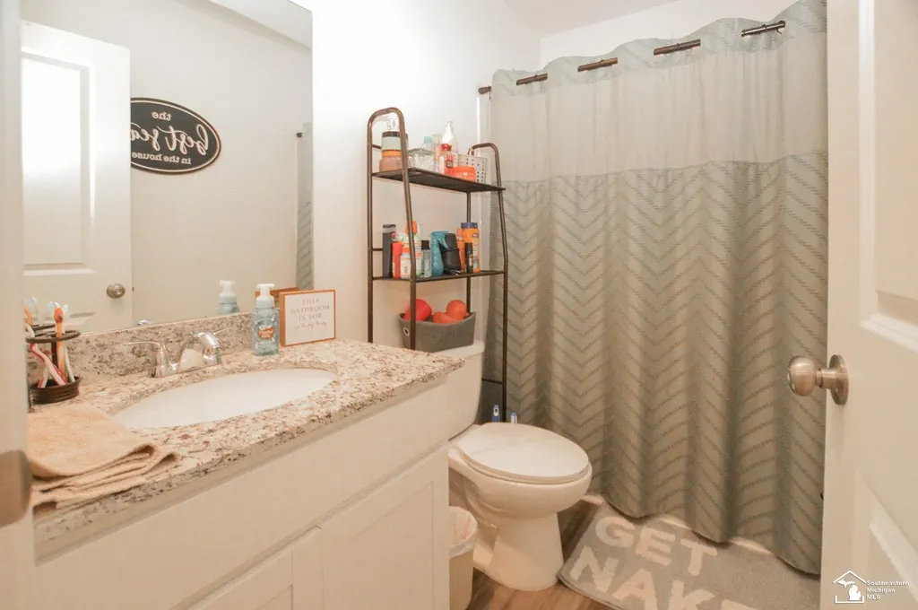 2239 Teton Avenue Frenchtown Township MI 48162