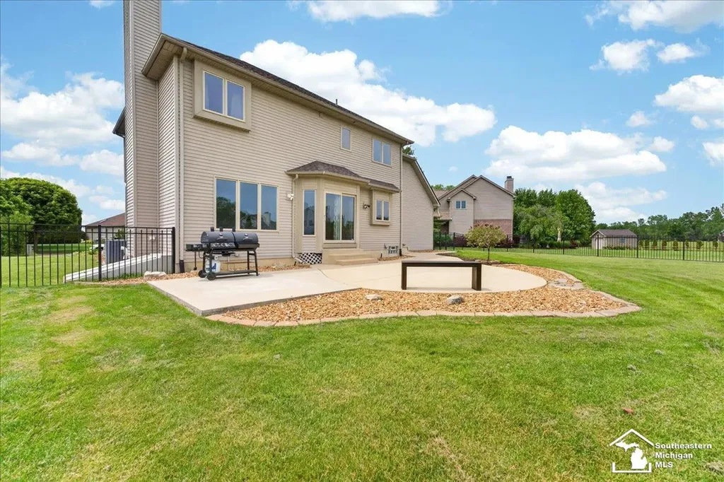 762 Valmont Drive Monroe City MI 48162