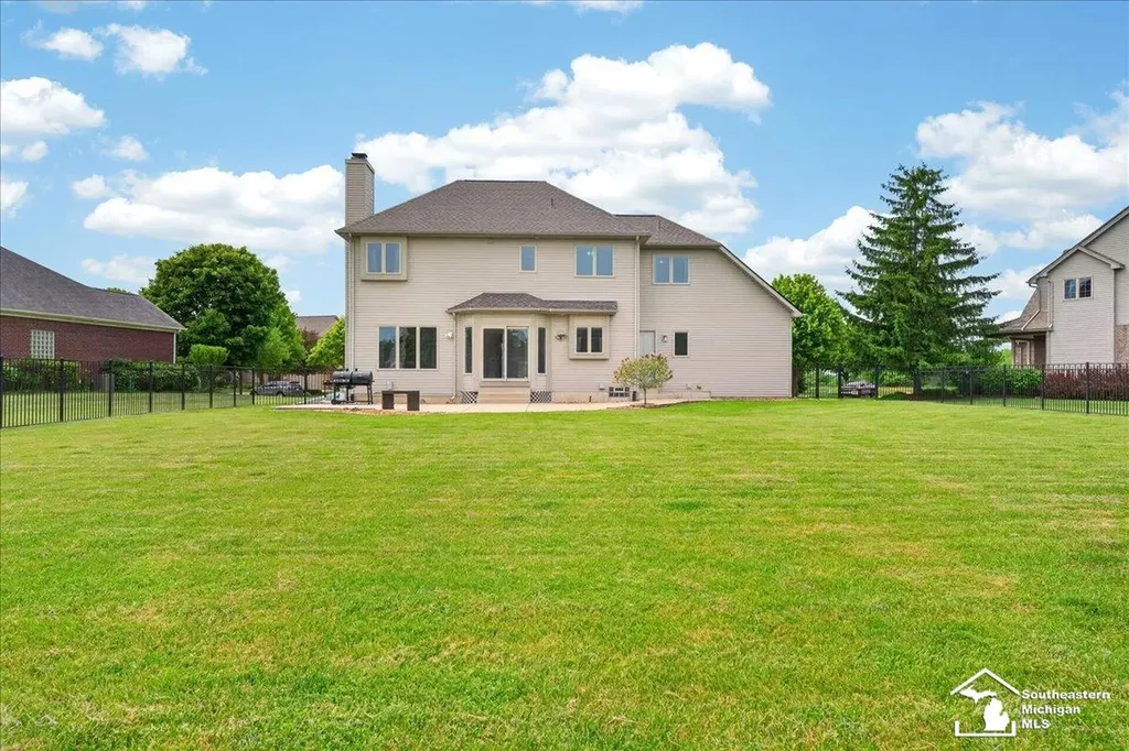 762 Valmont Drive Monroe City MI 48162
