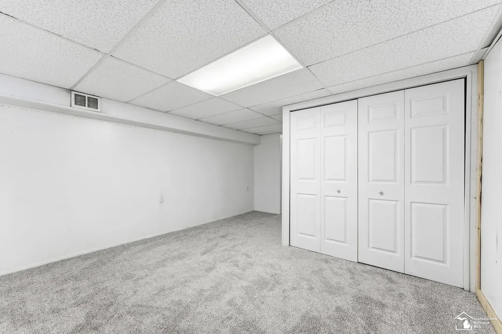 8214 Gulley Street Taylor City MI 48180