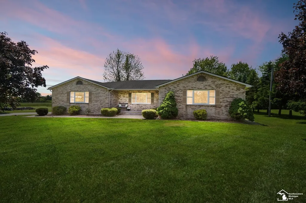 7792 S Huron River Drive Berlin Charter Township MI 48179