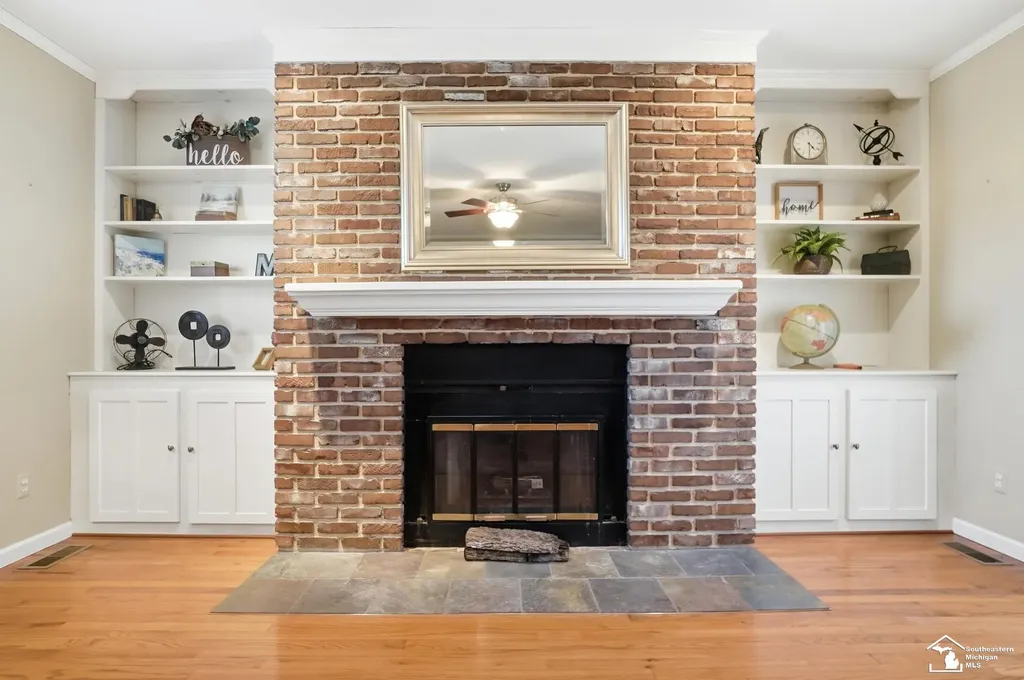 7792 S Huron River Drive Berlin Charter Township MI 48179