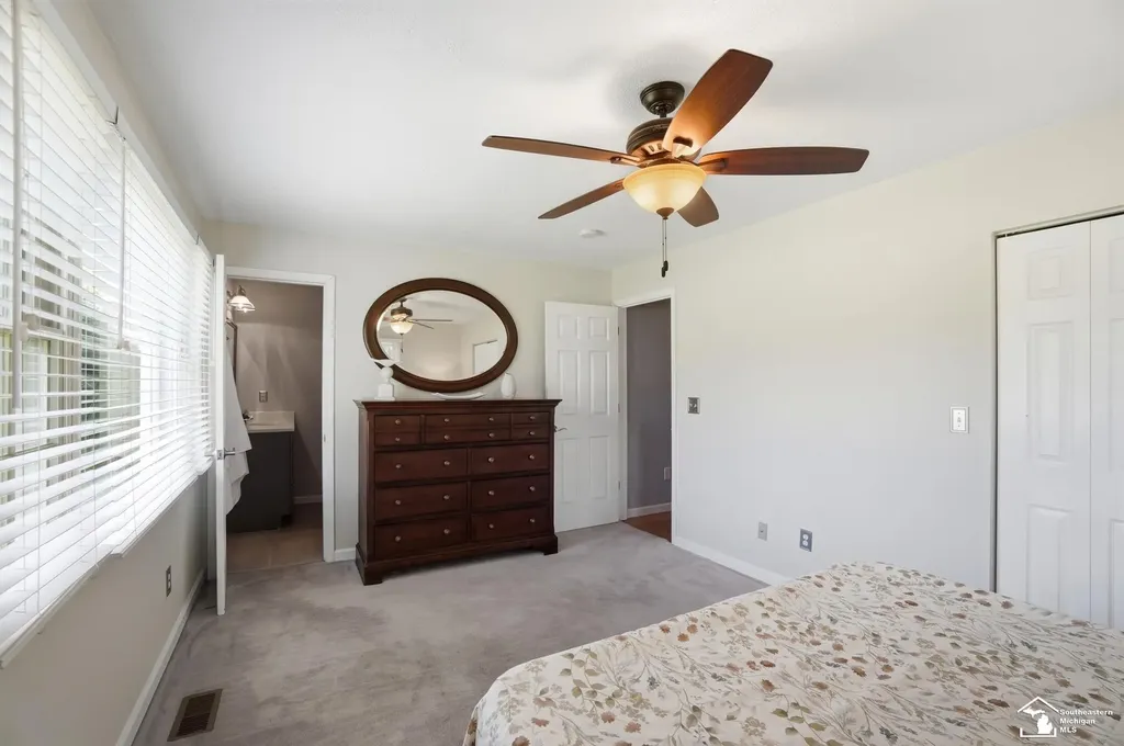 7792 S Huron River Drive Berlin Charter Township MI 48179