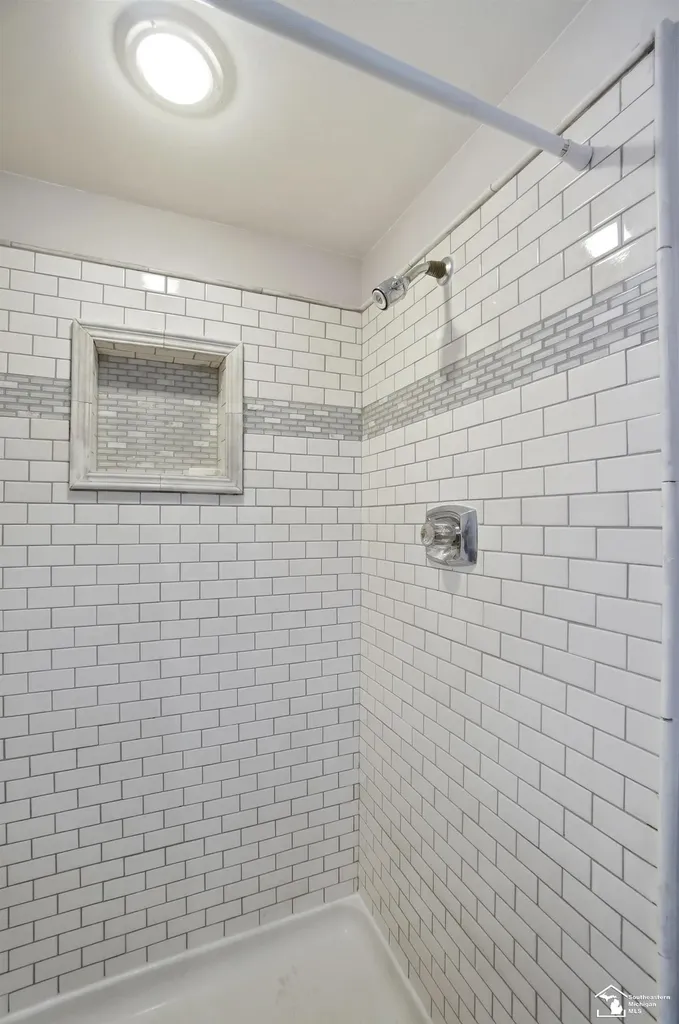 7792 S Huron River Drive Berlin Charter Township MI 48179