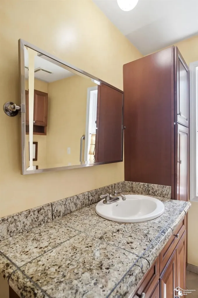 7792 S Huron River Drive Berlin Charter Township MI 48179