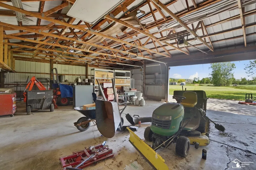 7792 S Huron River Drive Berlin Charter Township MI 48179