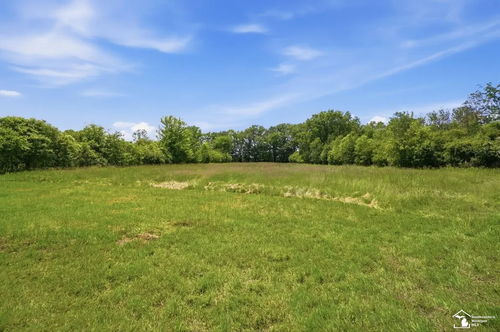 7792 S Huron River Drive Berlin Charter Township MI 48179