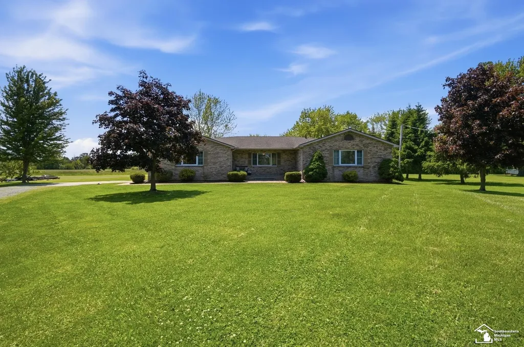 7792 S Huron River Drive Berlin Charter Township MI 48179