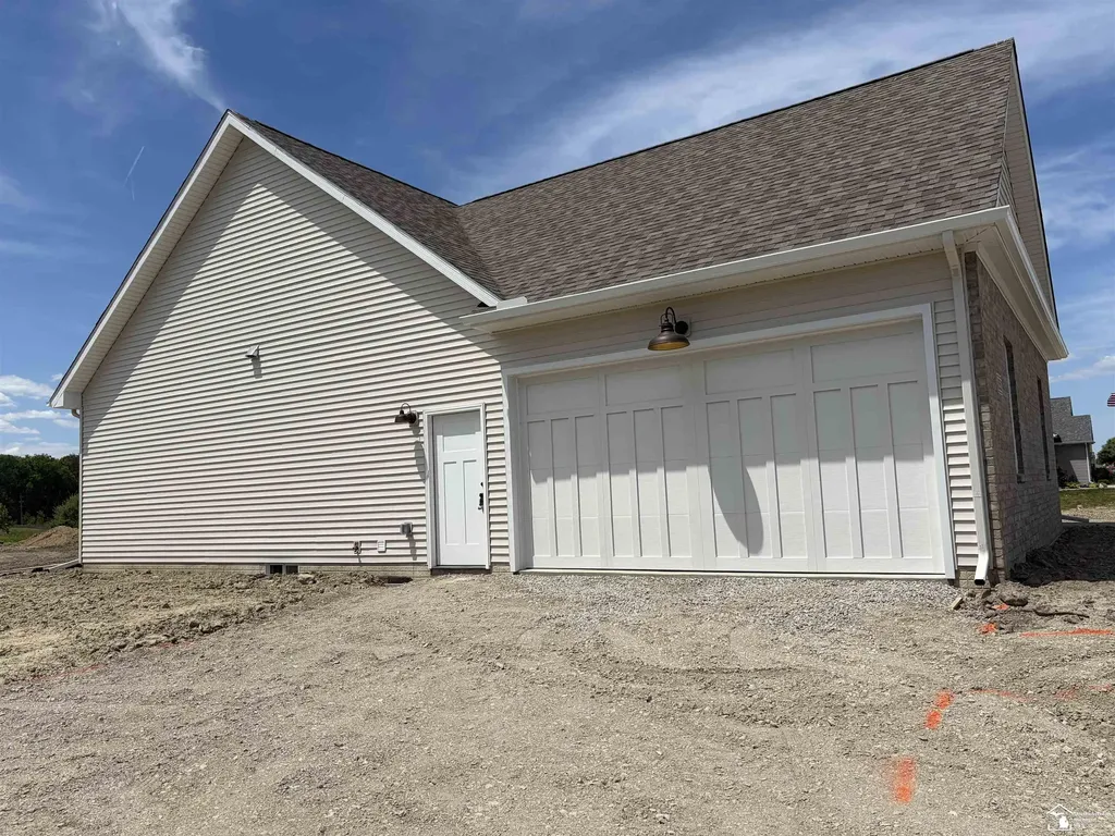 8551 Grafton Road Frenchtown Township MI 48166