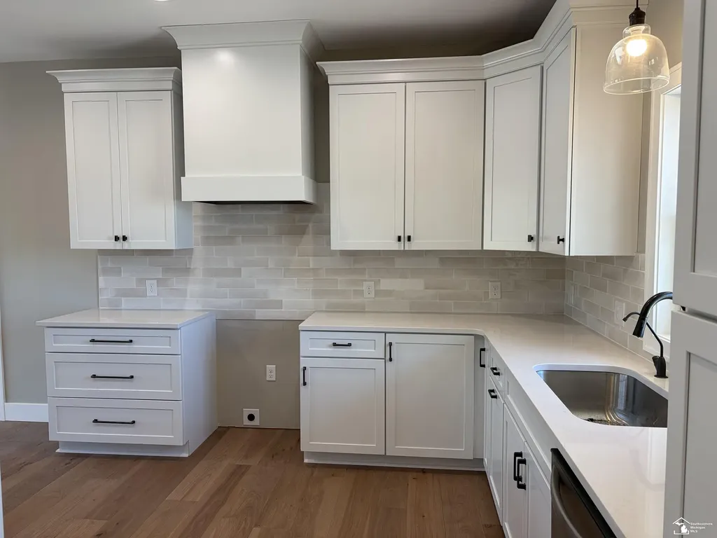 8551 Grafton Road Frenchtown Township MI 48166