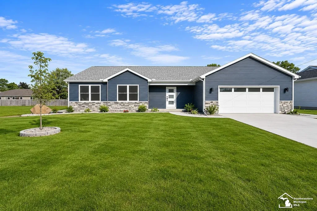 15458 Eastwood Street Monroe Charter Township MI 48161
