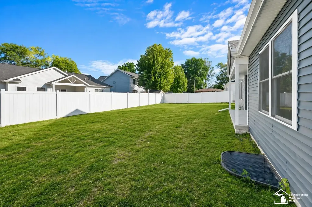 15458 Eastwood Street Monroe Charter Township MI 48161