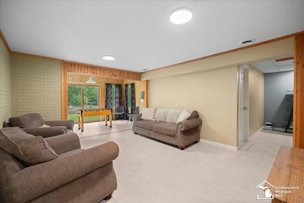 14297 Hickory Hill Drive Woodstock Township MI 49253