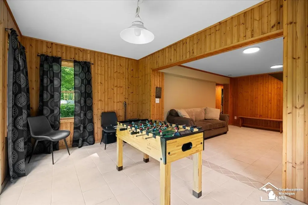 14297 Hickory Hill Drive Woodstock Township MI 49253
