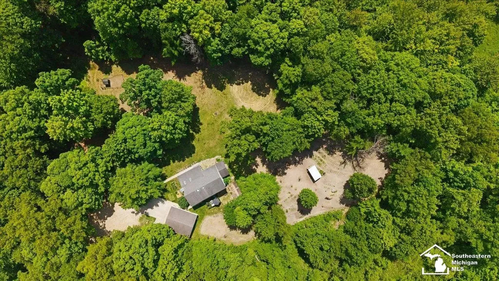 14297 Hickory Hill Drive Woodstock Township MI 49253