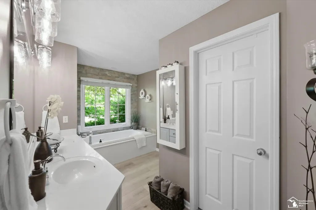 7141 S Valley Circle Bedford Township MI 48144