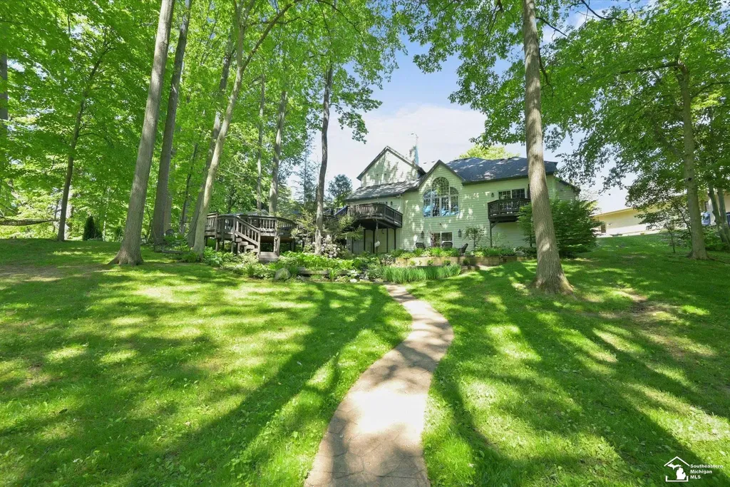 7141 S Valley Circle Bedford Township MI 48144