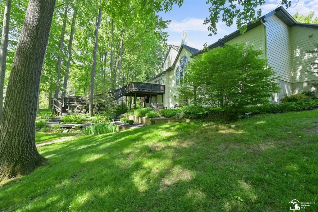 7141 S Valley Circle Bedford Township MI 48144