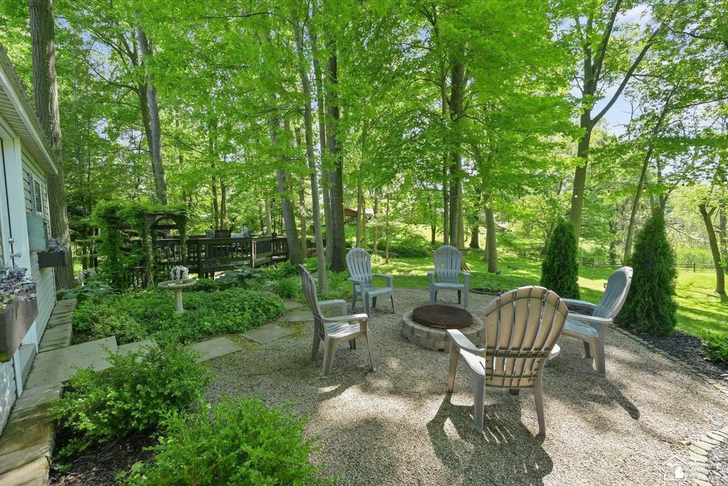 7141 S Valley Circle Bedford Township MI 48144