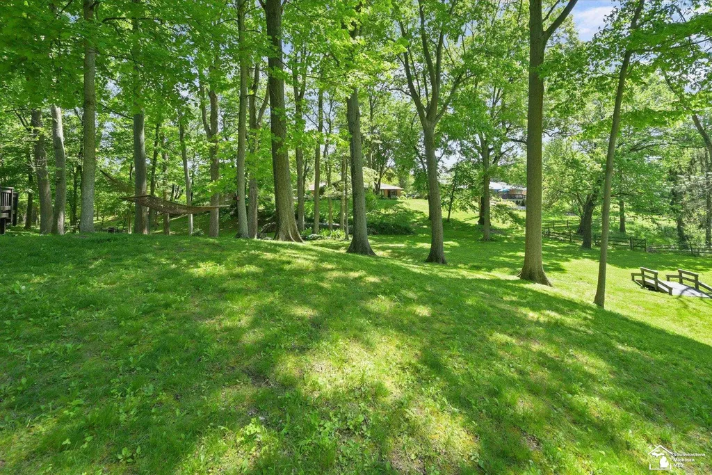 7141 S Valley Circle Bedford Township MI 48144