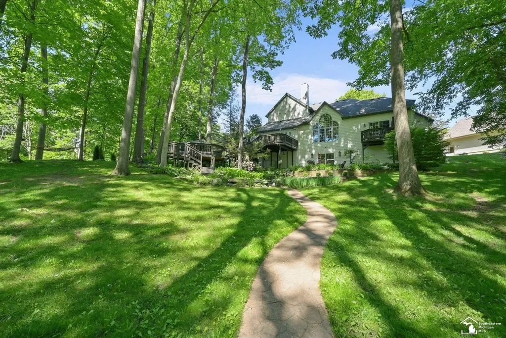 7141 S Valley Circle Bedford Township MI 48144