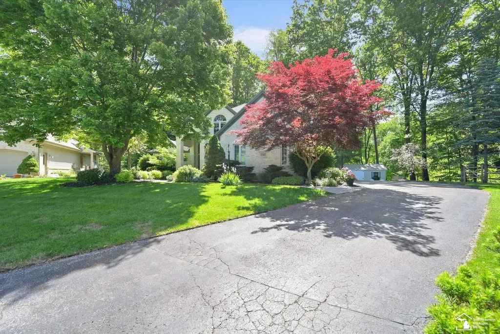 7141 S Valley Circle Bedford Township MI 48144