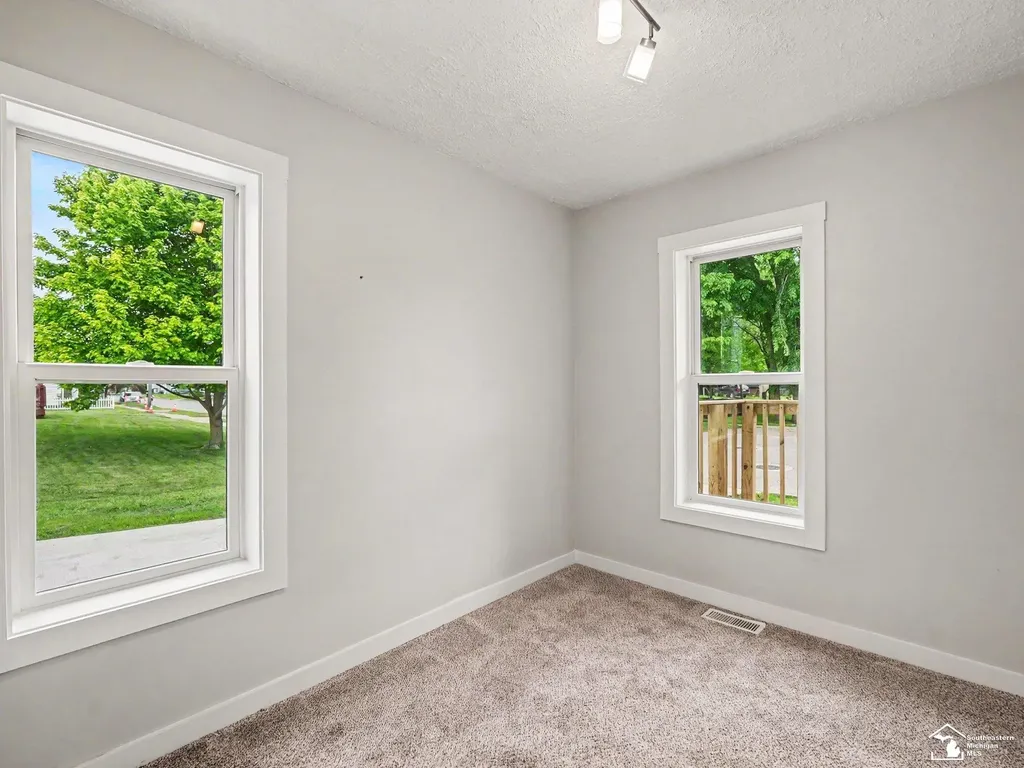 396 Wabash Road Milan City MI 48160