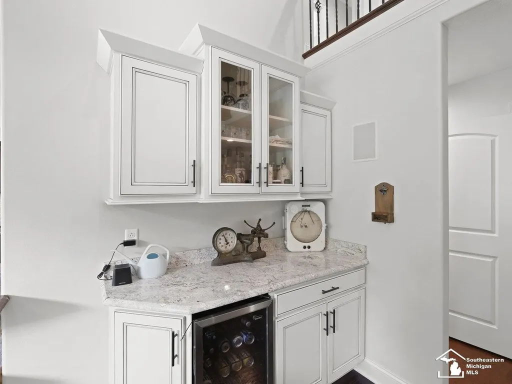 6606 Summerlyn Boulevard Bedford Township MI 48144