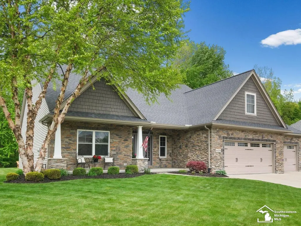 6606 Summerlyn Boulevard Bedford Township MI 48144
