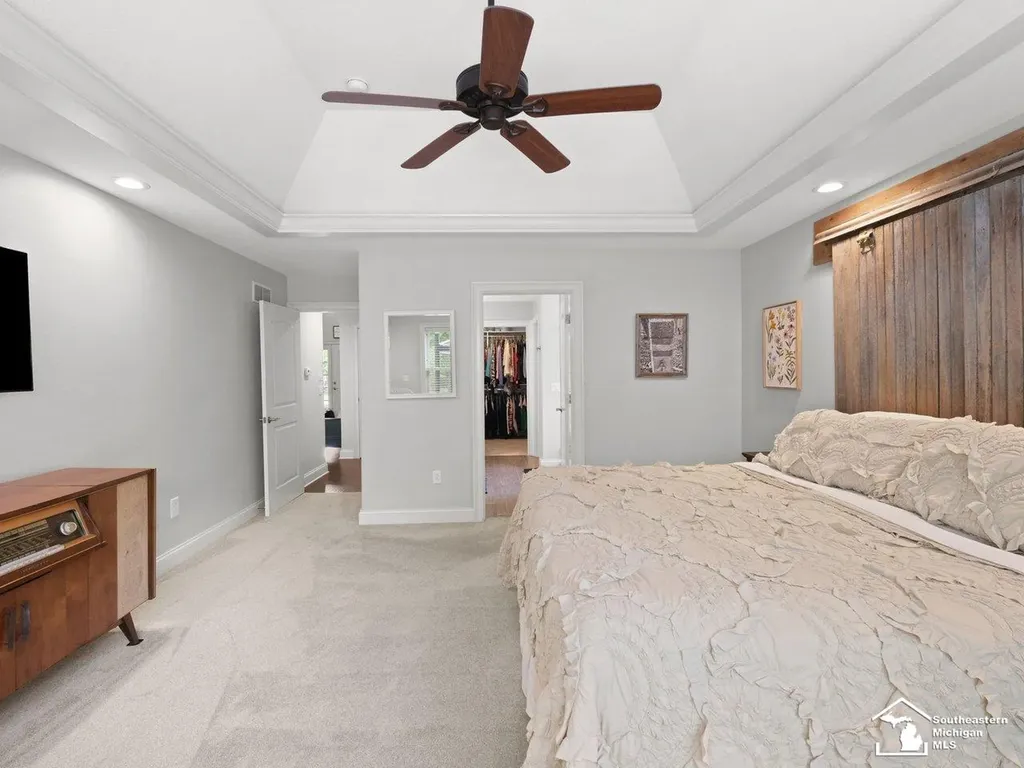 6606 Summerlyn Boulevard Bedford Township MI 48144
