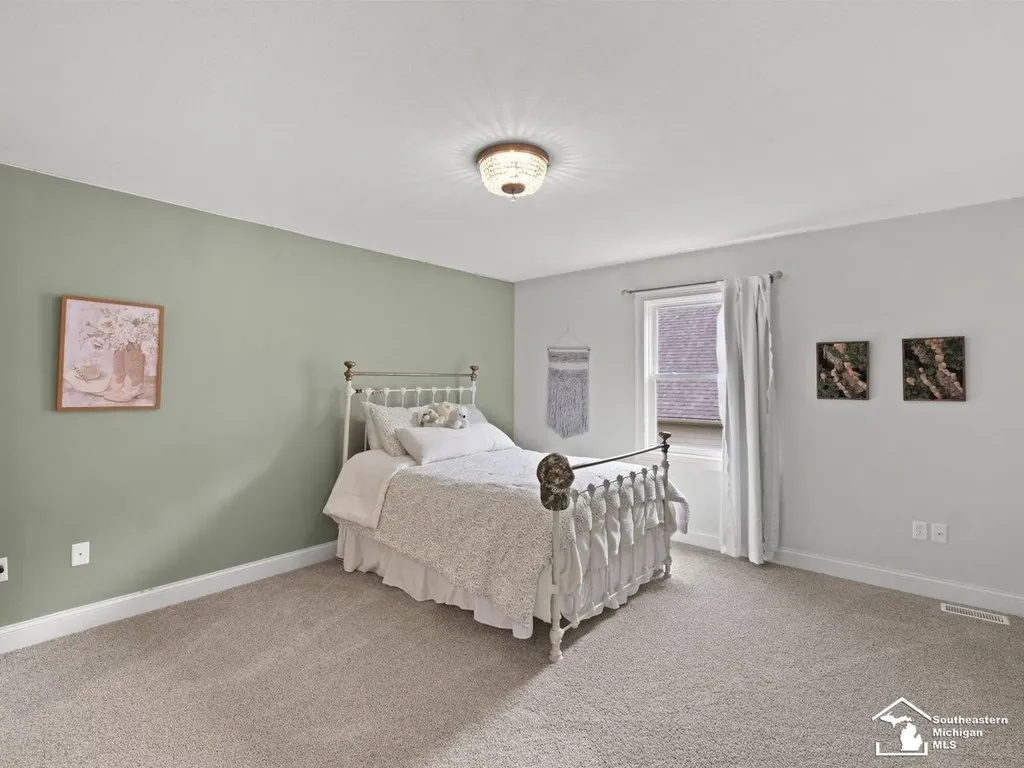 6606 Summerlyn Boulevard Bedford Township MI 48144