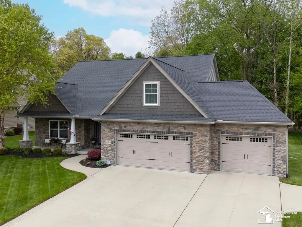 6606 Summerlyn Boulevard Bedford Township MI 48144
