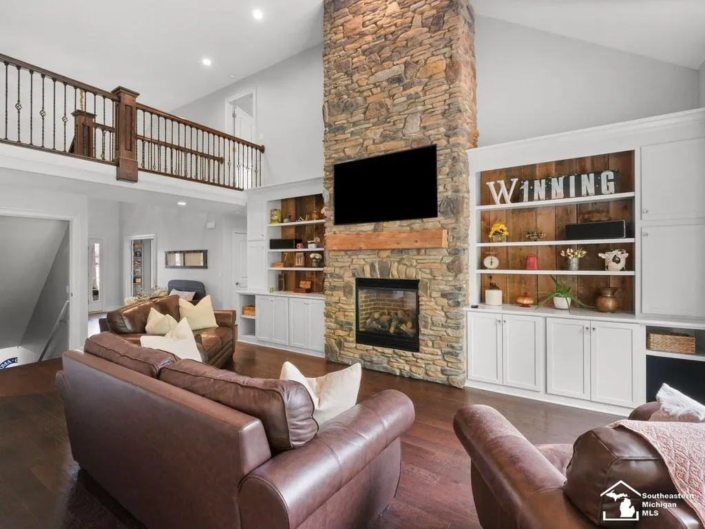 6606 Summerlyn Boulevard Bedford Township MI 48144