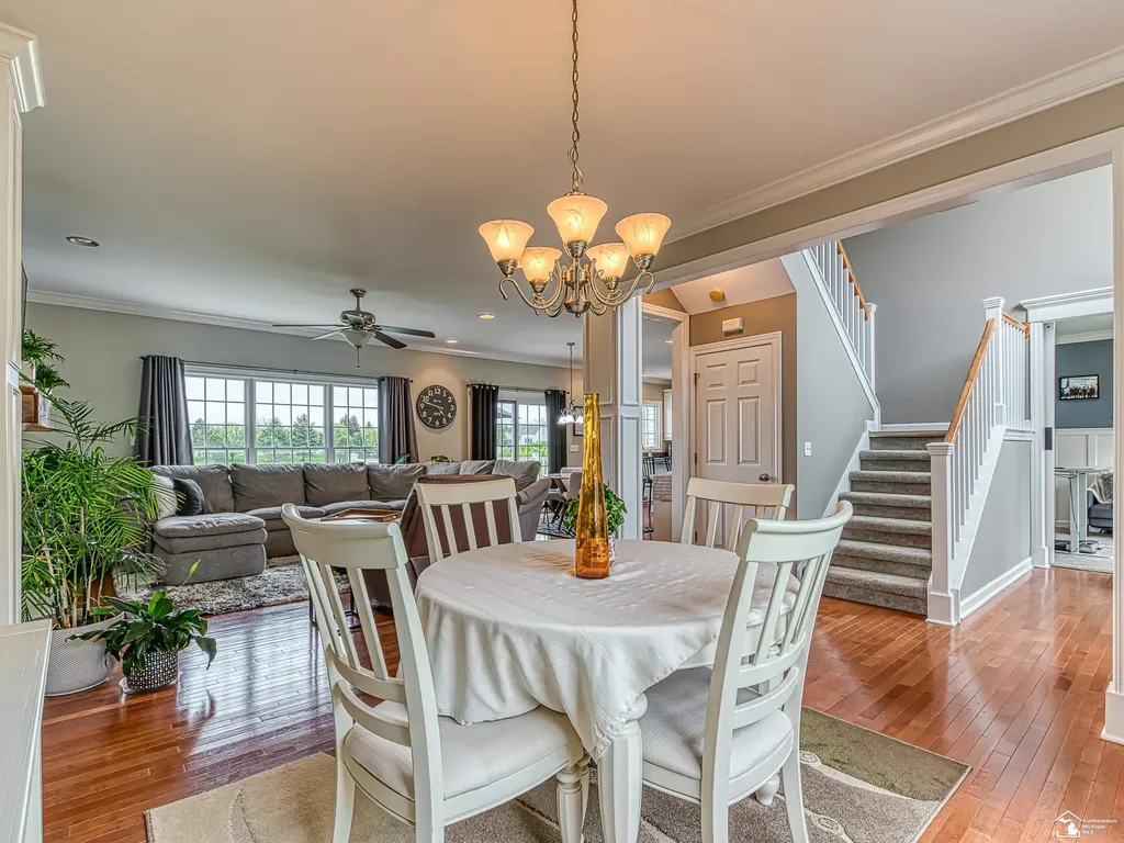 453 Corinth Circle Dundee Village MI 48131