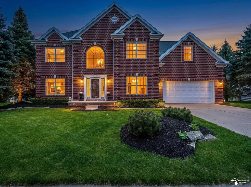 453 Corinth Circle Dundee Village MI 48131