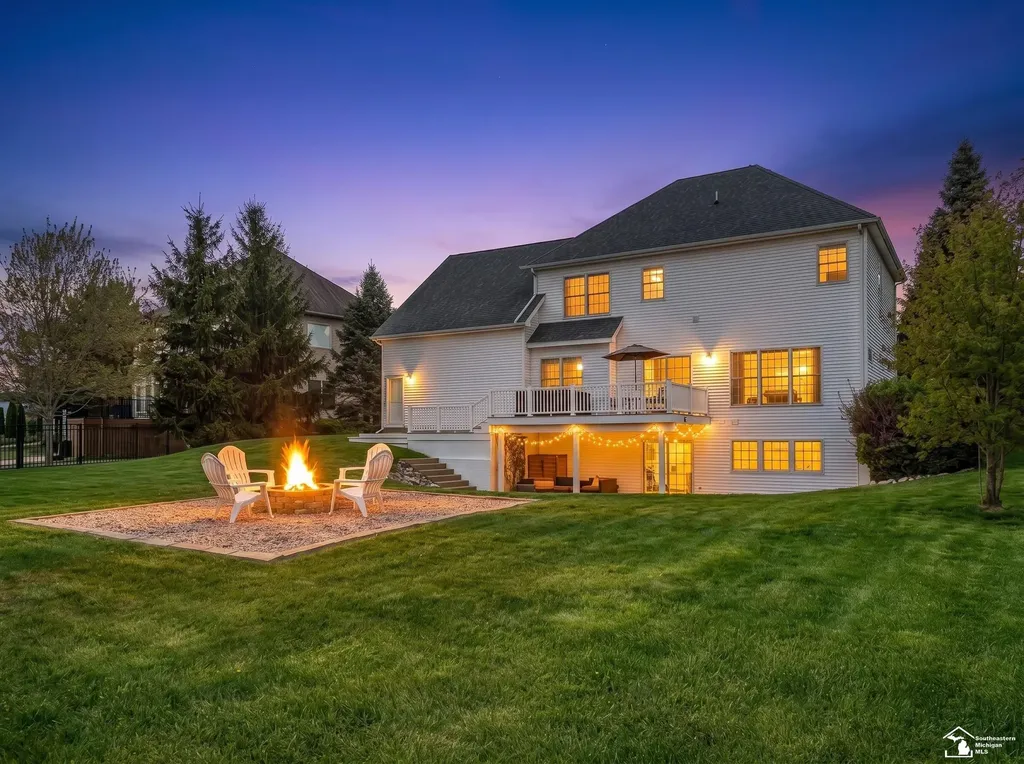 453 Corinth Circle Dundee Village MI 48131