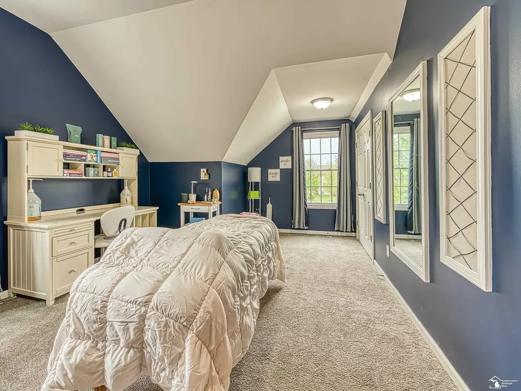 453 Corinth Circle Dundee Village MI 48131