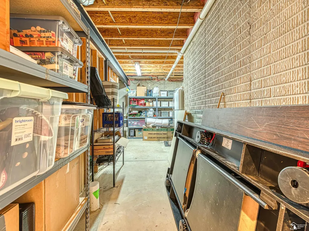 453 Corinth Circle Dundee Village MI 48131