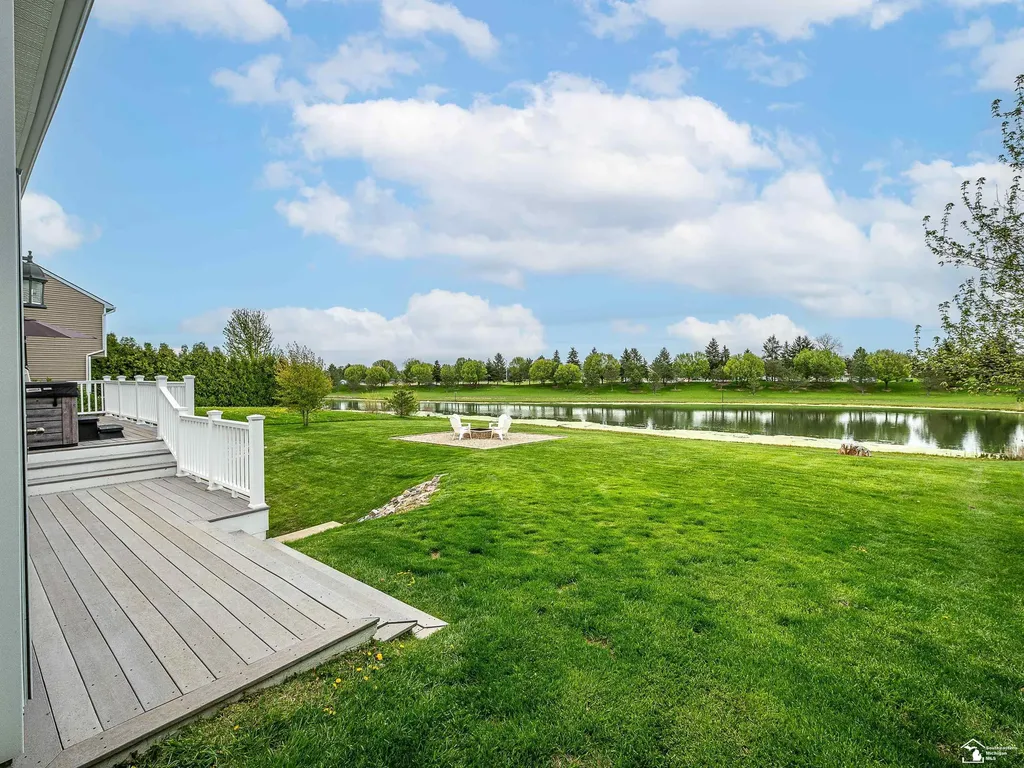 453 Corinth Circle Dundee Village MI 48131